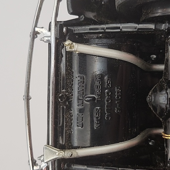 Vintage Franklin Mint 1930 V16 452 Cadillac Imperial Sedan NWT Black - Picture 9 of 12